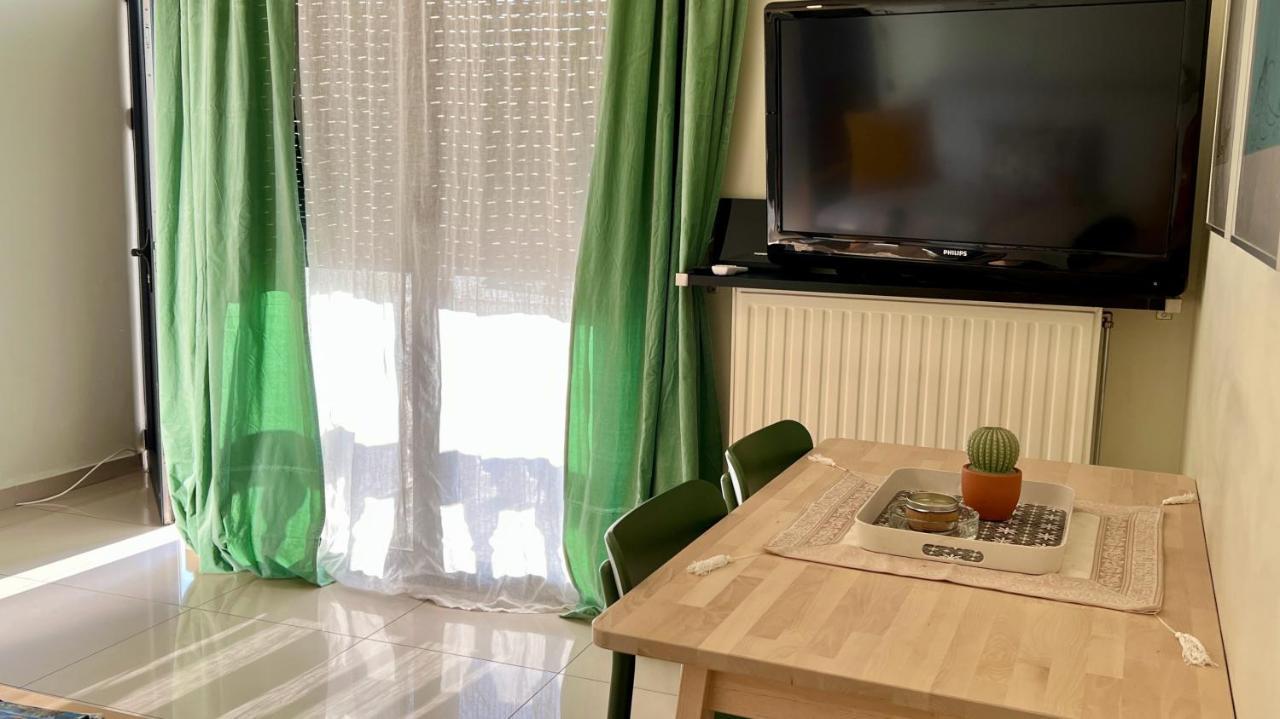 100 Meters From The Sea Apartment *